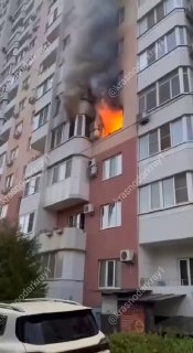 Пожар в Краснодаре: Огненные языки охватили многоэтажку