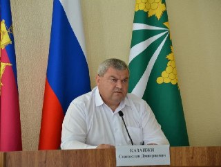 Крымский район снова без руководства: отставка Станислава Казанжи