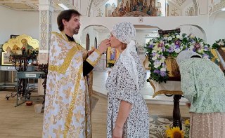Многодетный отец: история священника и его шести детей