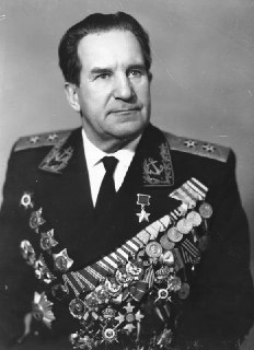 124 Года Герою Советского Союза: Воспоминания о Холостякове