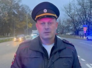 Замначальника ОГИБДД обвиняется в 37 взятках и вымогательстве