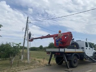 В Темижбекской станице начался монтаж уличного освещения