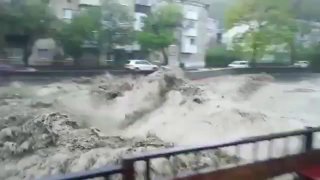 Жители Туапсе требуют расчистки реки Паук для предотвращения бедствий